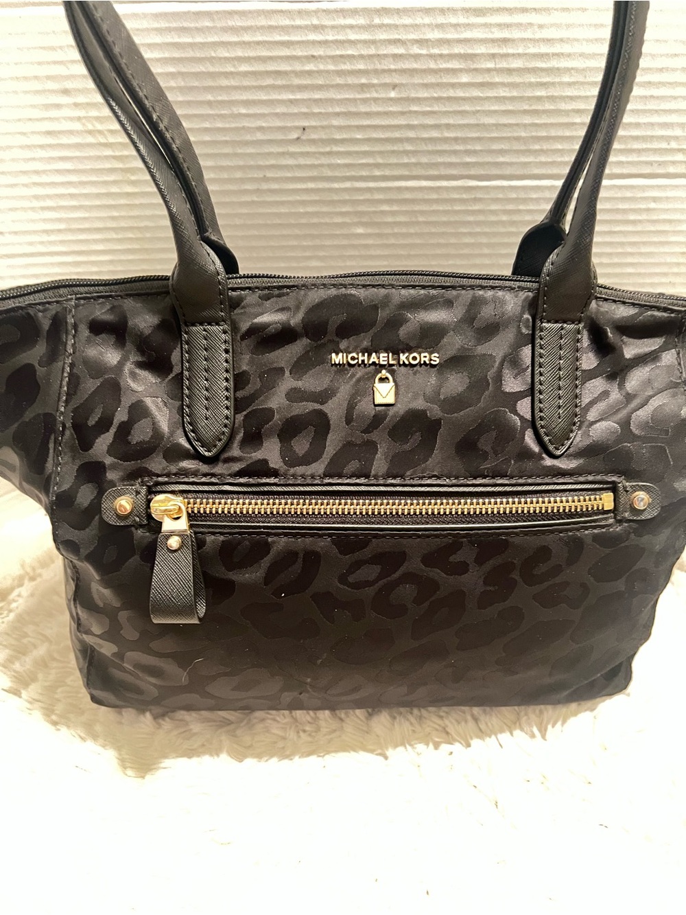 VGUC. Michael Kors, Kelsey tote/handbag black leopard black leopard prin…
